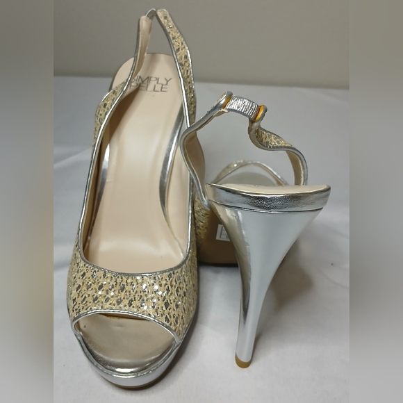 Cream and silver sequence high heels size-9 - Picture 3 of 5